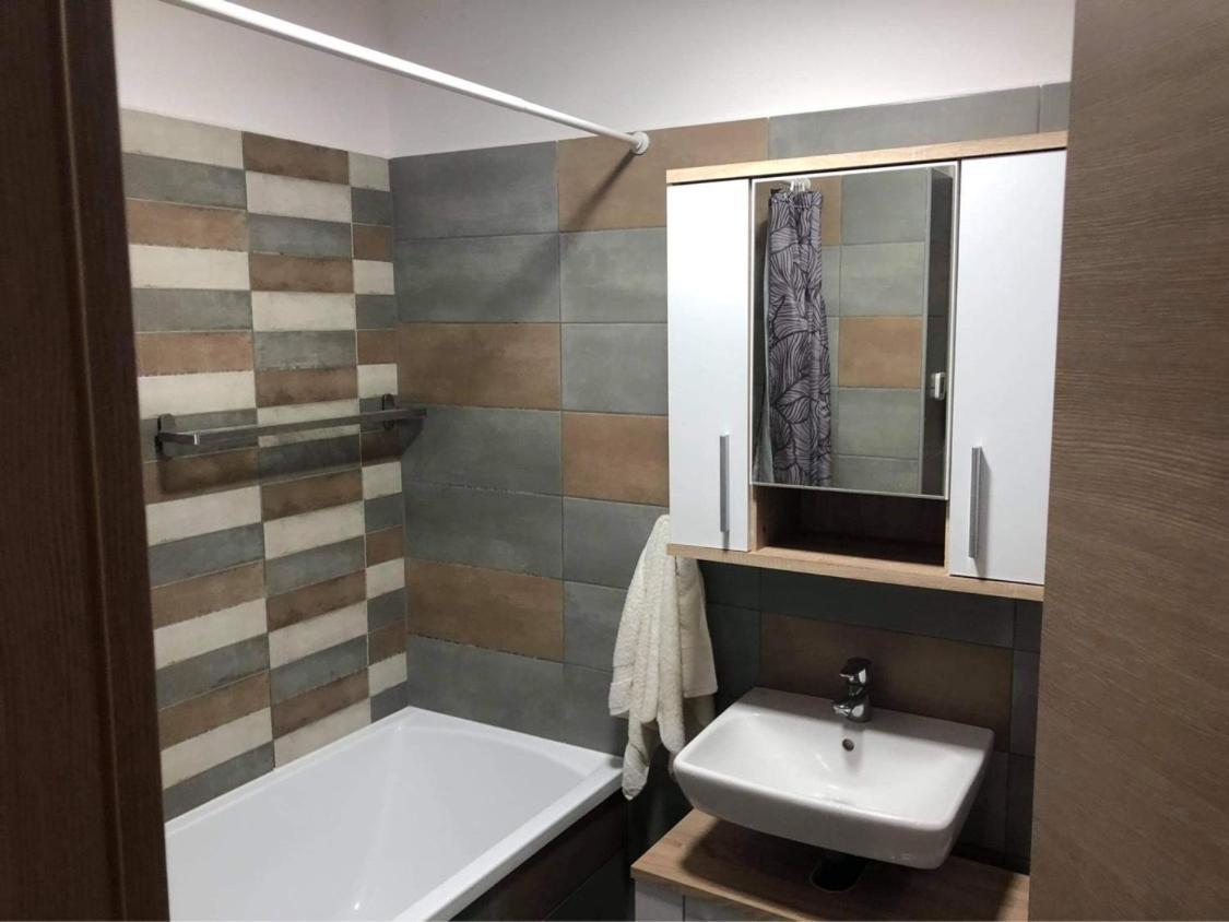 Lido Nappali + 3 Halo Apartman バラトンレッレ エクステリア 写真